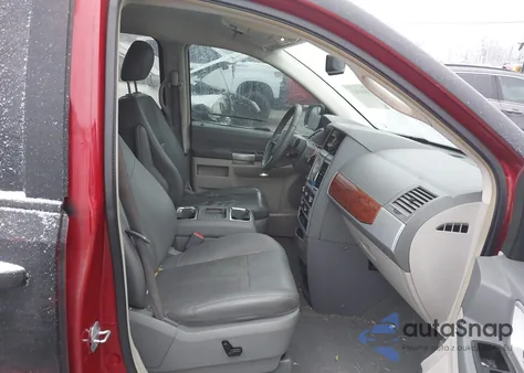 2008 Chrysler Town & Country Touring from USA, damaged, VIN 2A8HR54P38R709822